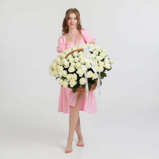 Композиция в корзине "Дилижанс"