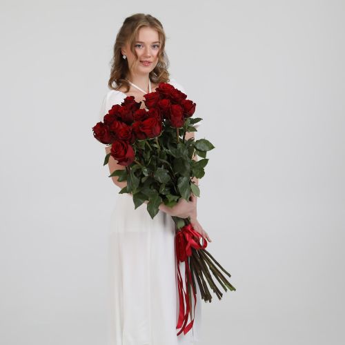 19 роз "Эксплорер" 80 см.